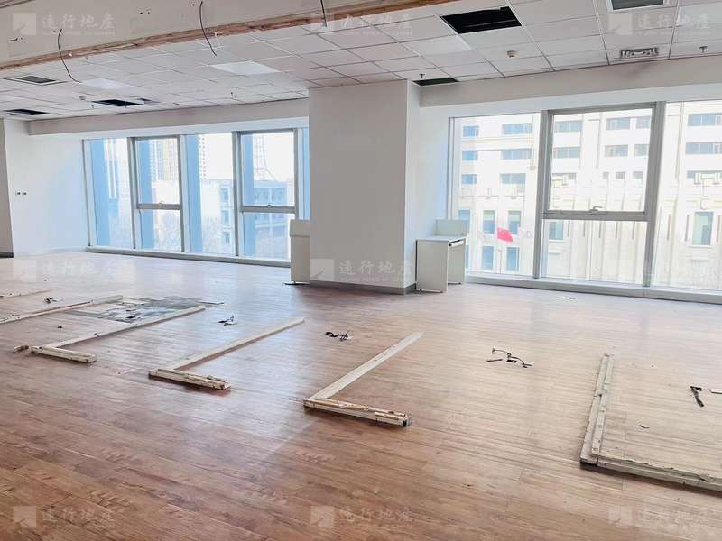 财富中心 采光好精装修 临近沈阳北站地铁口_4