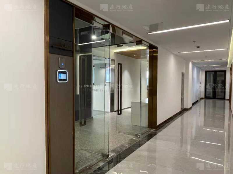 小龙湾总部基地办公的不二之选精装修位于商业中心人流_5