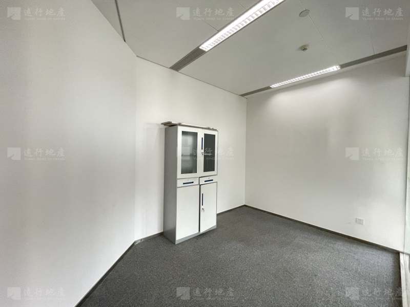 迈科商业中心正对电梯口精装可随时入驻正对电梯口_8