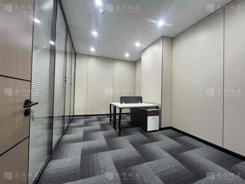 武昌徐东 水岸国际 精装修带家具 正对电梯随时看房_1