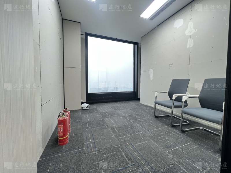 环球国际中心 精装修带家具 正对电梯口 随时联系看_6