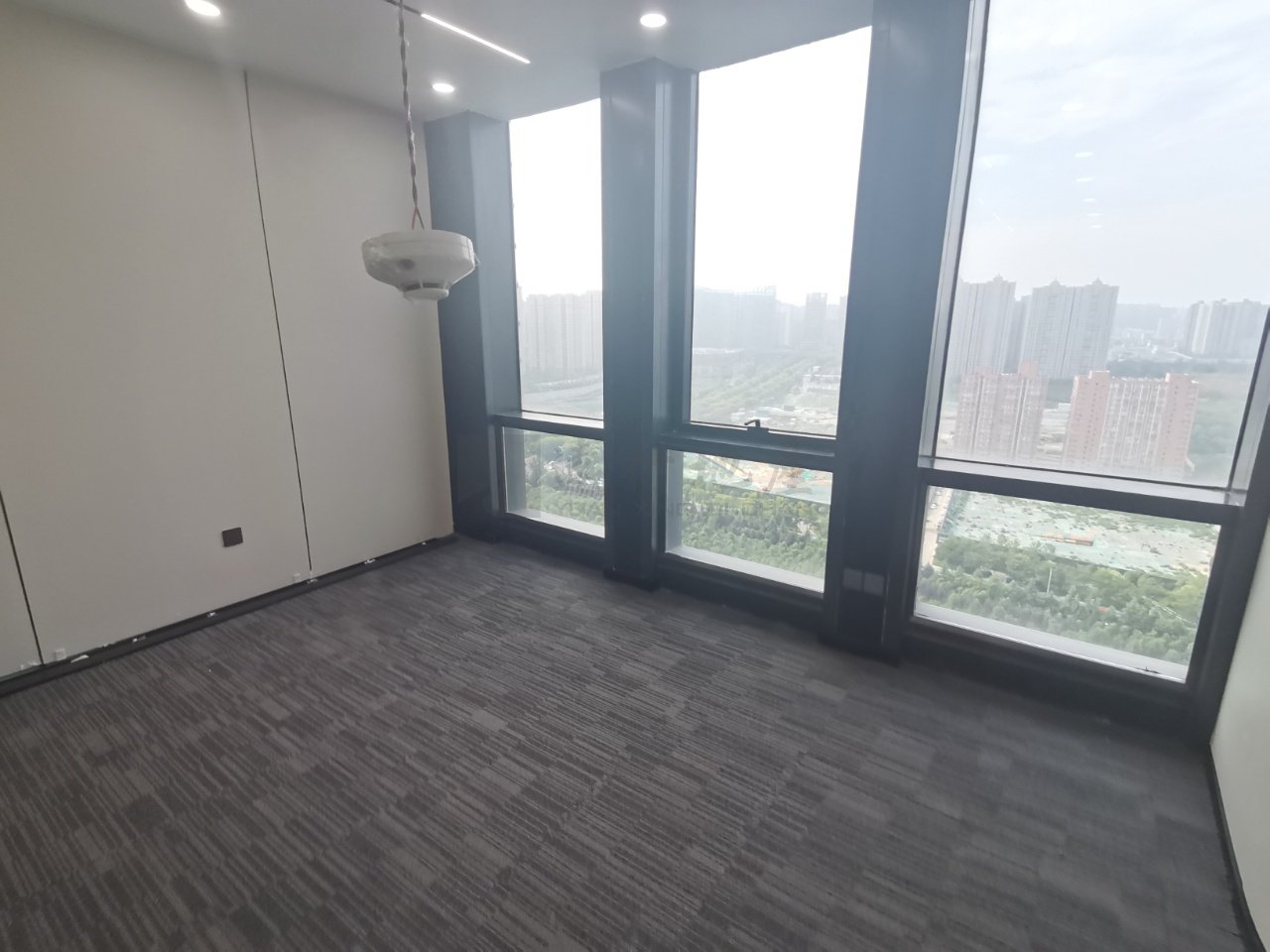 曲江文化创意大厦110平丨精装全新带家具丨欢迎咨询_3