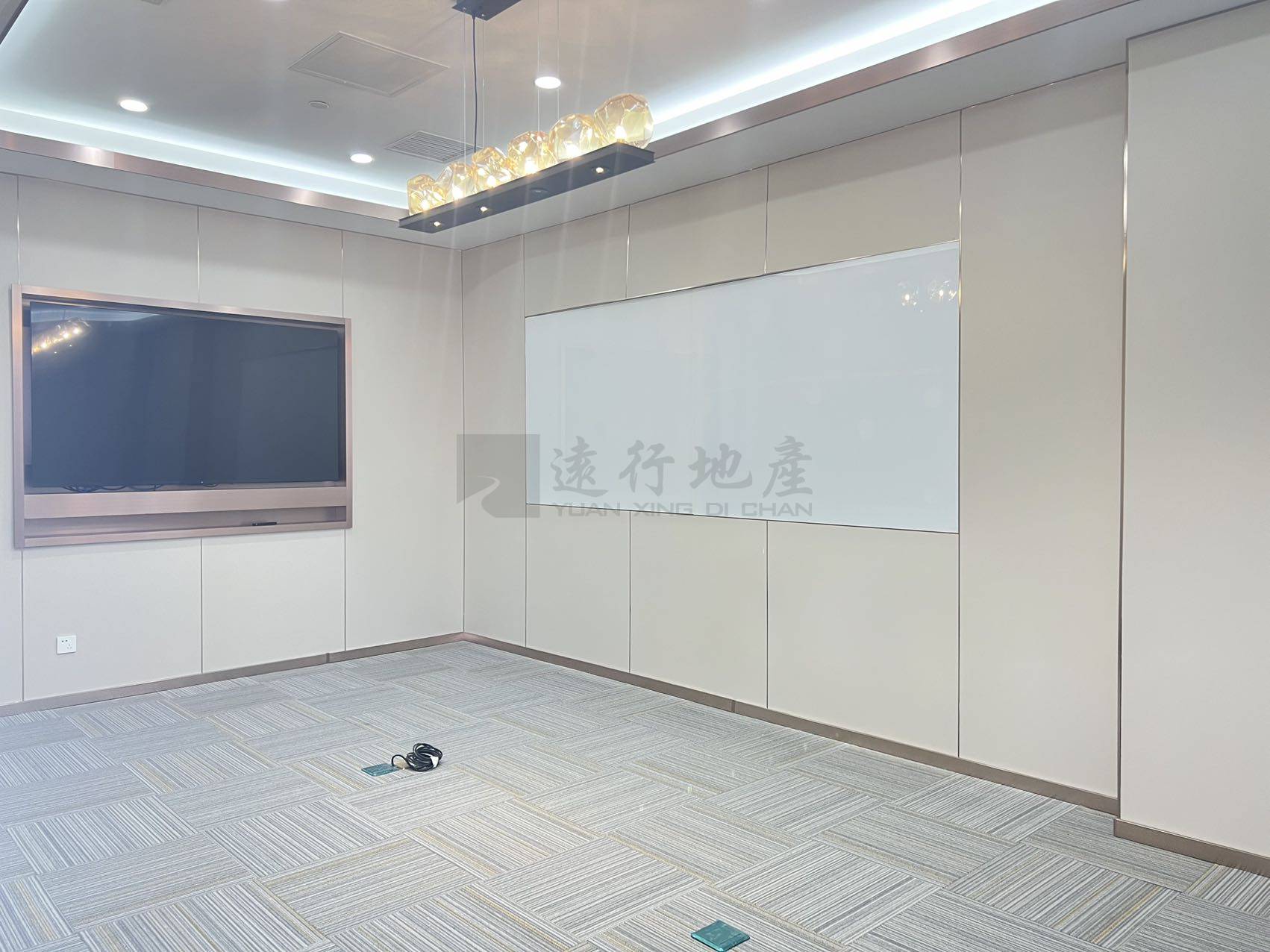 望京SOHO 全新精装修 全套办公家具 配备免费共享录演室 会议室 茶室 高层视野采光_8