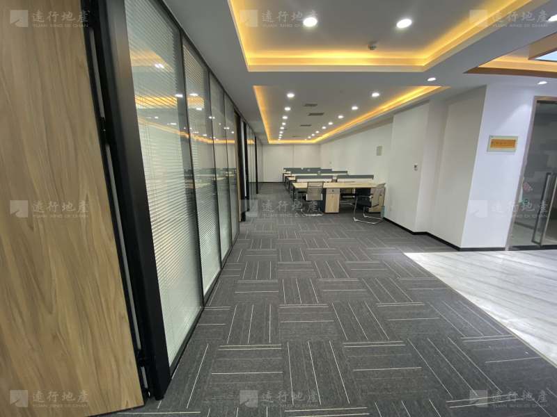 楷林IFC丨300平方精装带家具丨楼下地铁50米_4