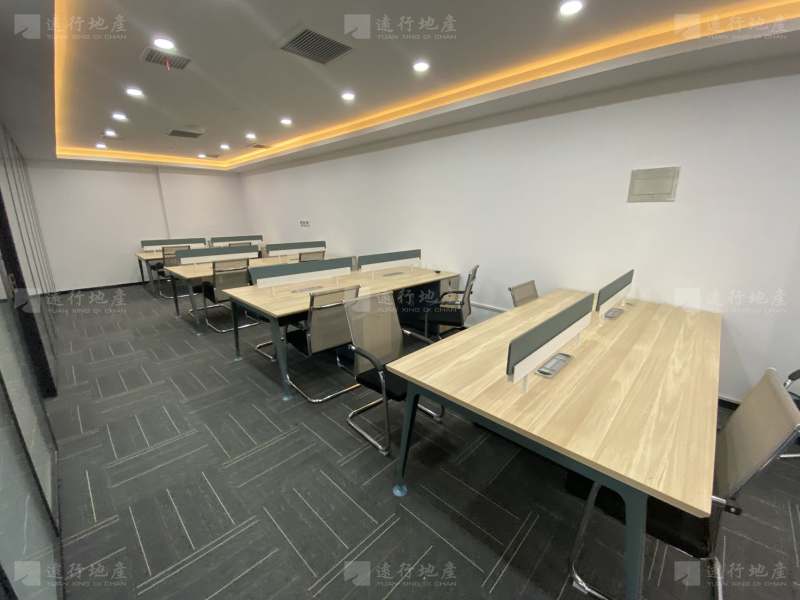 楷林IFC丨300平方精装带家具丨楼下地铁50米_6