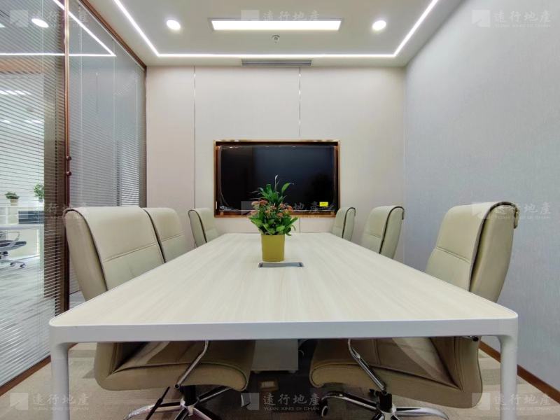 首东国际办公室出租，南向采光精装修带家具，可注册_6