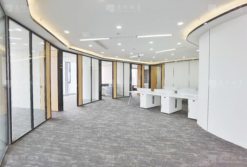 开发商直租 ip科技中心750平  精装带家具 _1