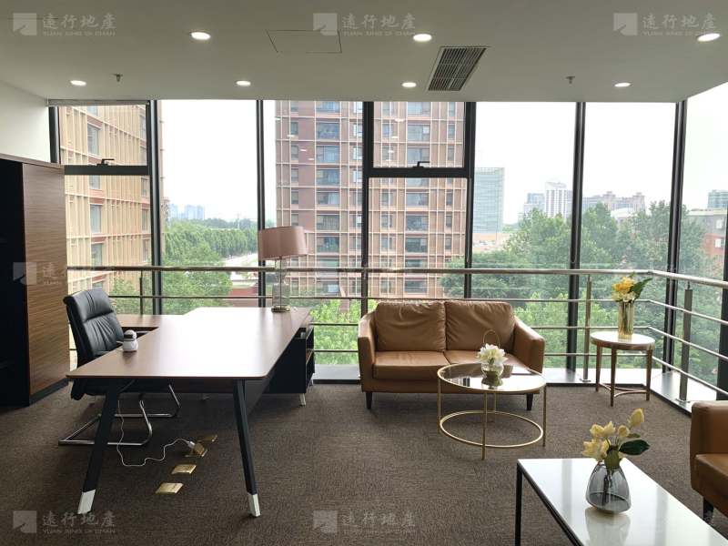 翠峰 全新办公装修 家具齐全 落地窗 户型方正通透_3