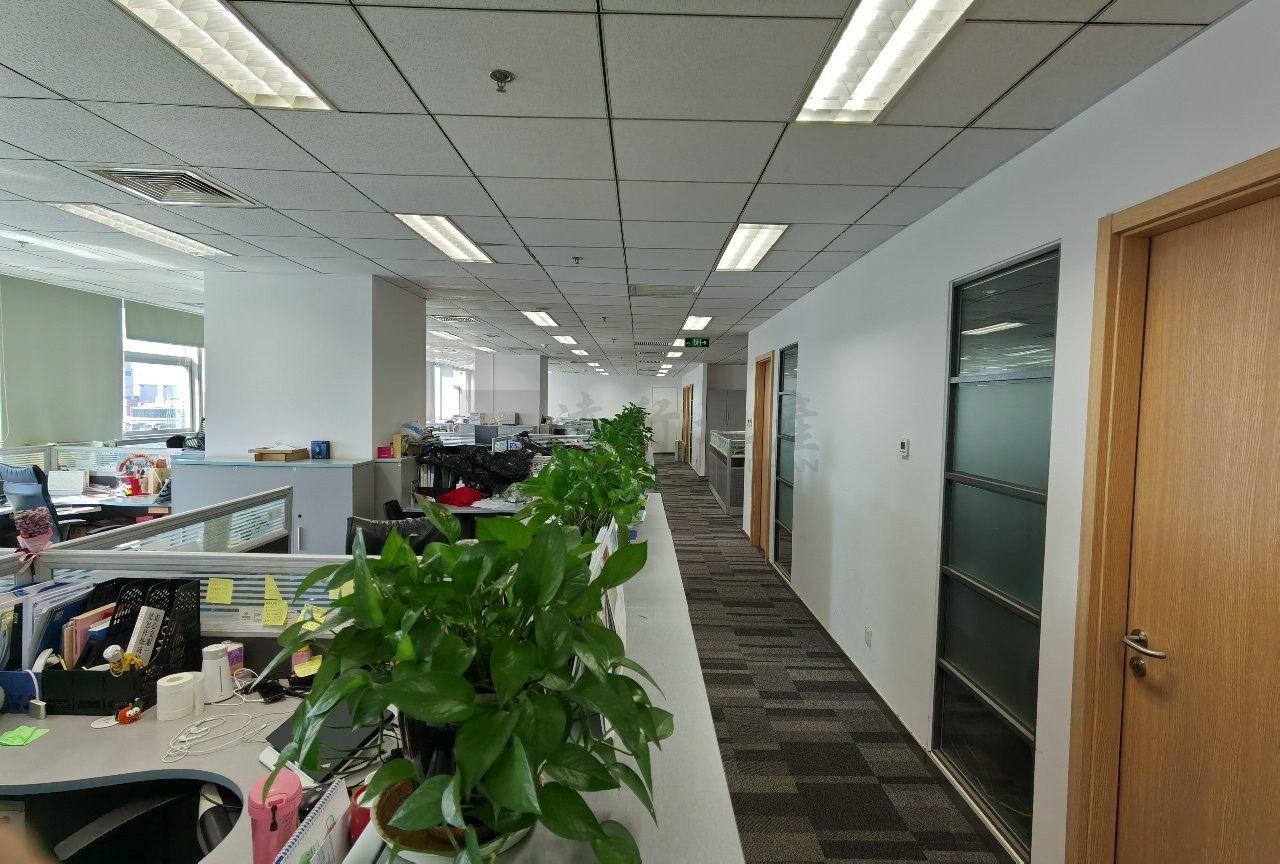 北三环环球贸易中心 精装修整层办公室 随时可用_4