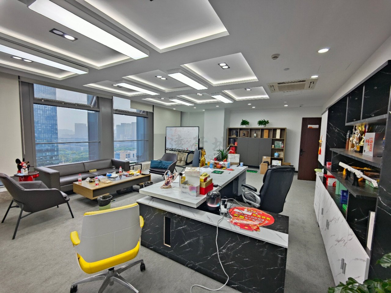 园区环境优美 办公天花板 超高绿化率 高区整层_1