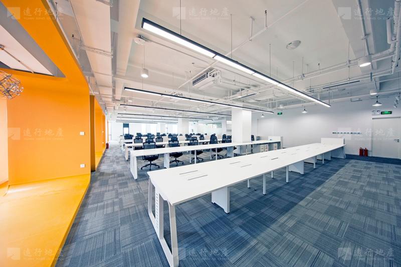  X2创意园，新出办公室，面积380平米_3