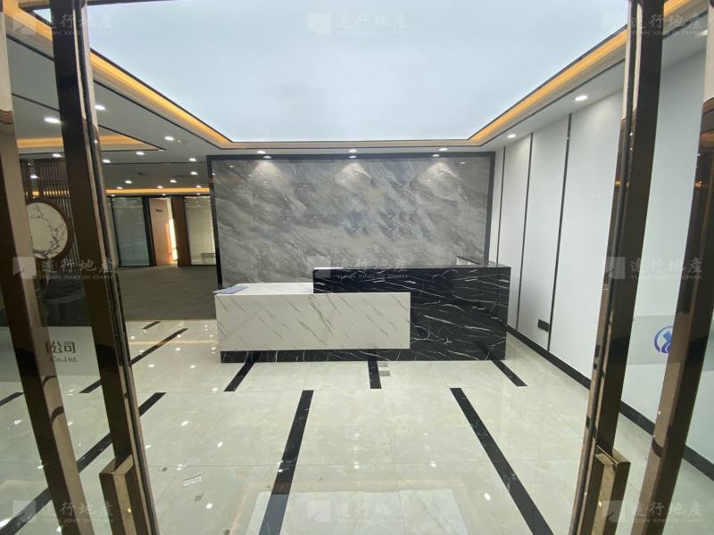 高铁商务区 凯利国际中心 正对电梯 精装修带家具_1