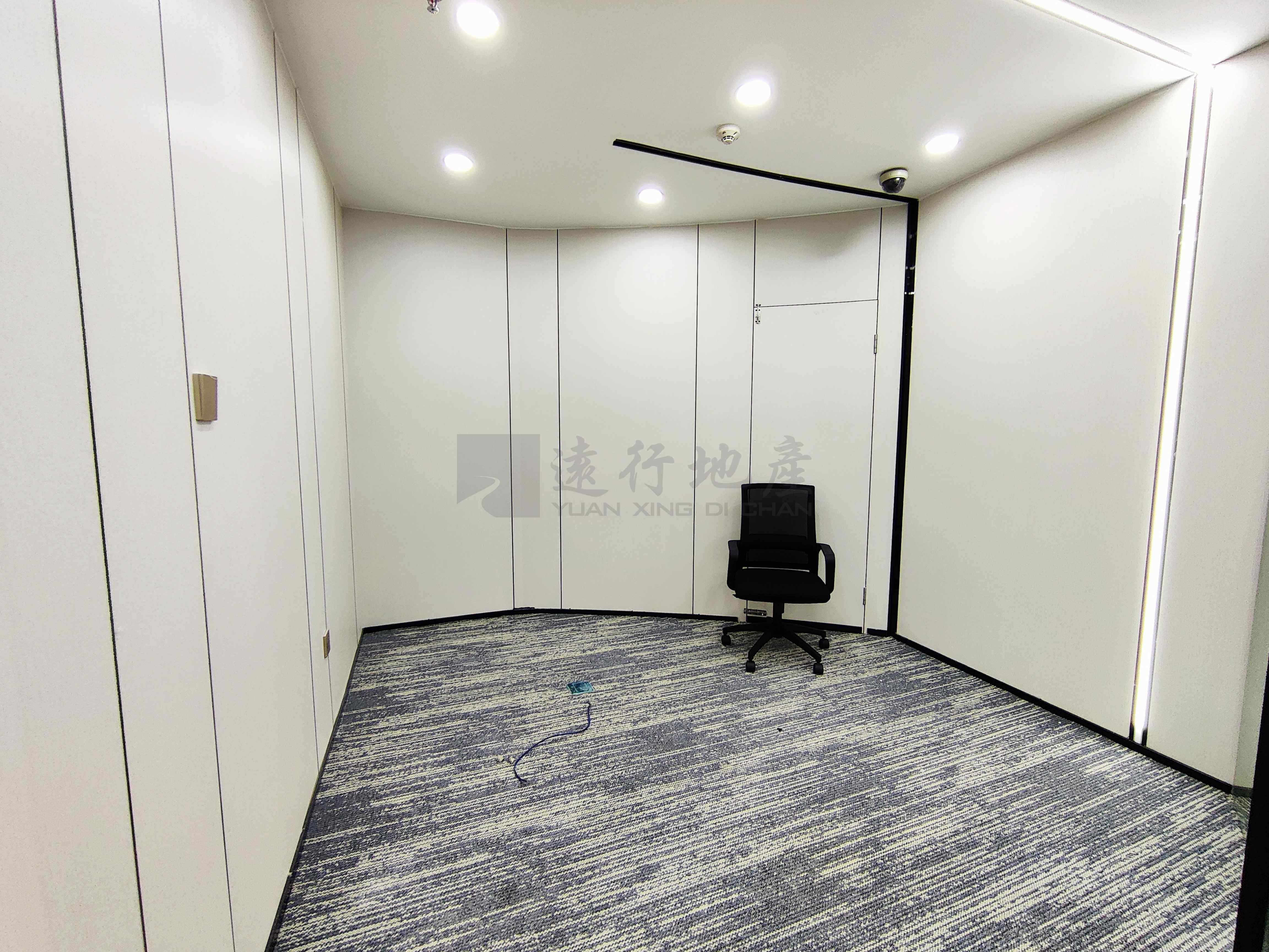 开发商直租 泊富国际广场 正对电梯 精装修带家具 随时看房_10