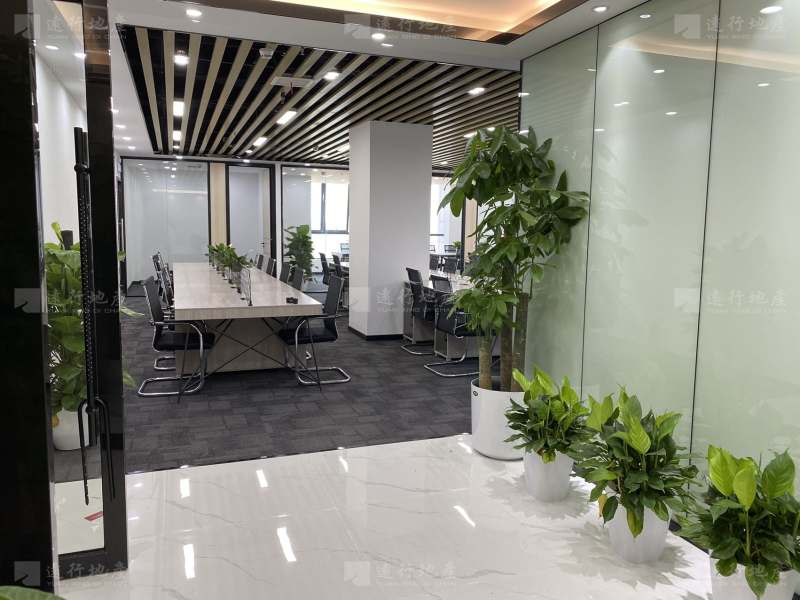 光谷现代世贸中心个人业主精装修300平带家具很划算_8