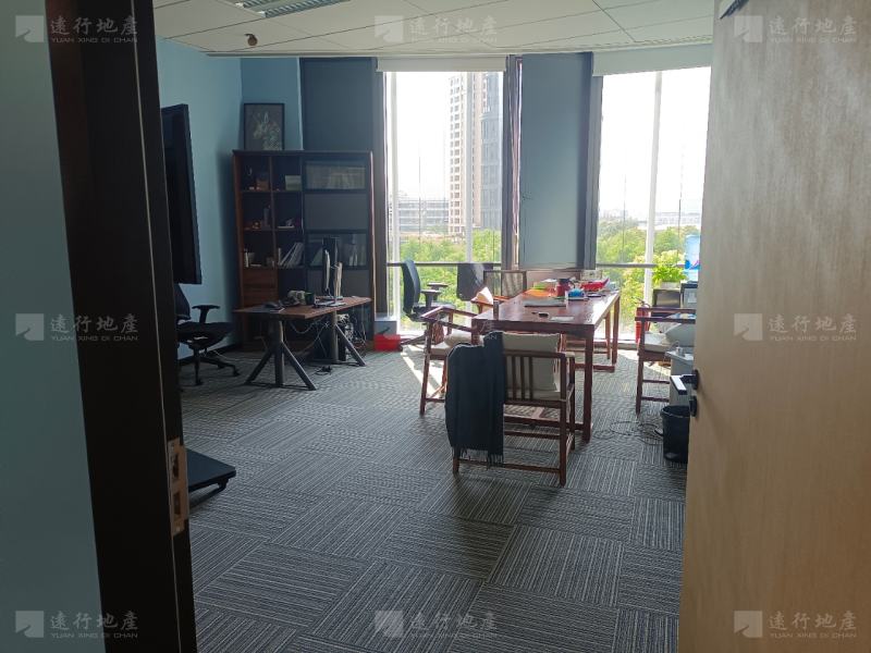 上海南站，精装带家具，户型方正，业主直租！_1