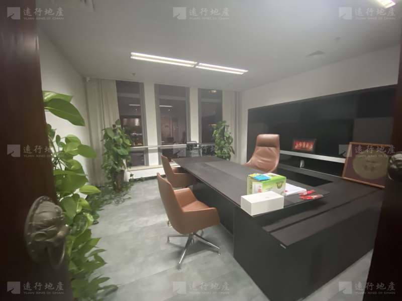 CBD奥园国际公寓500平精装修带家具拎包办公_4