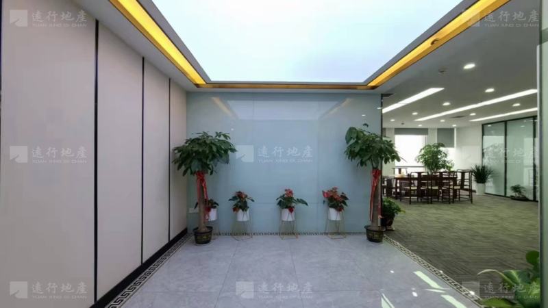汉街总部国际高区 双面采光 定制装修 精装修带家具_5