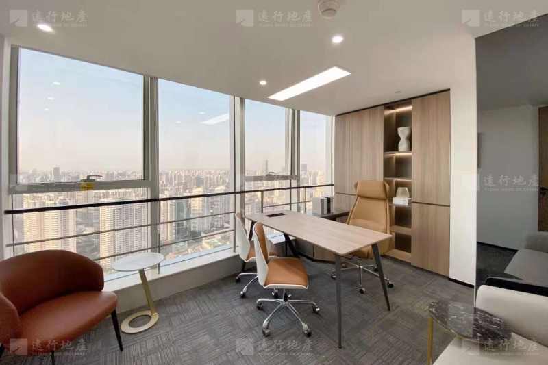  长宁国际发展广场，精装修带家具，正对电梯办公室_4