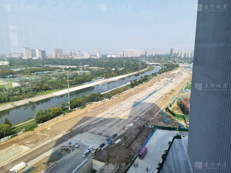 郑东新区双塔丨地标建筑整层4500平出租丨随时可看_8