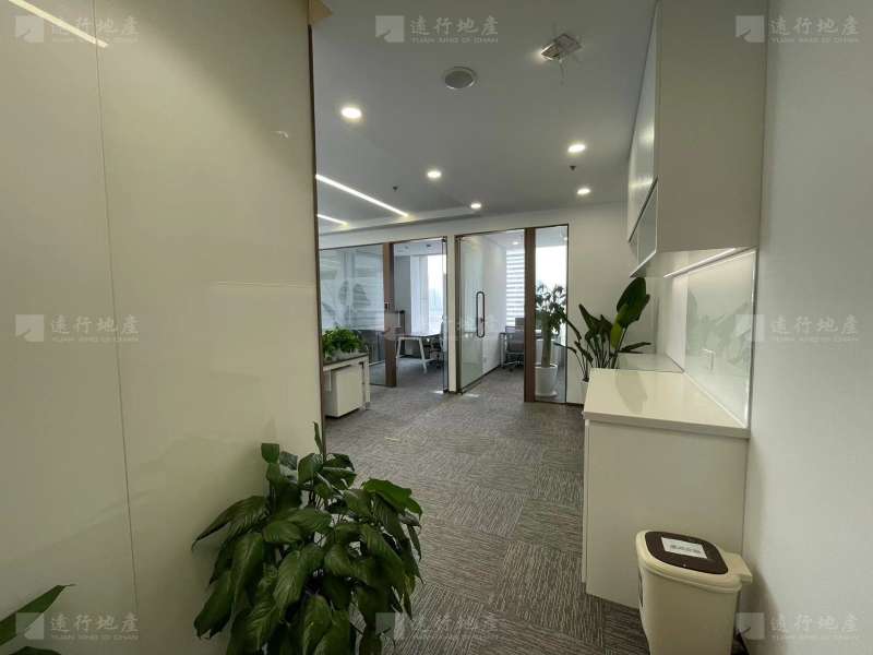 新上海国际大厦 精装修带家具 拎包办公_2