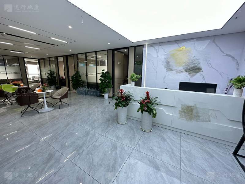 阳光城央座 香港路 精装大面积带家具 办公室多_1