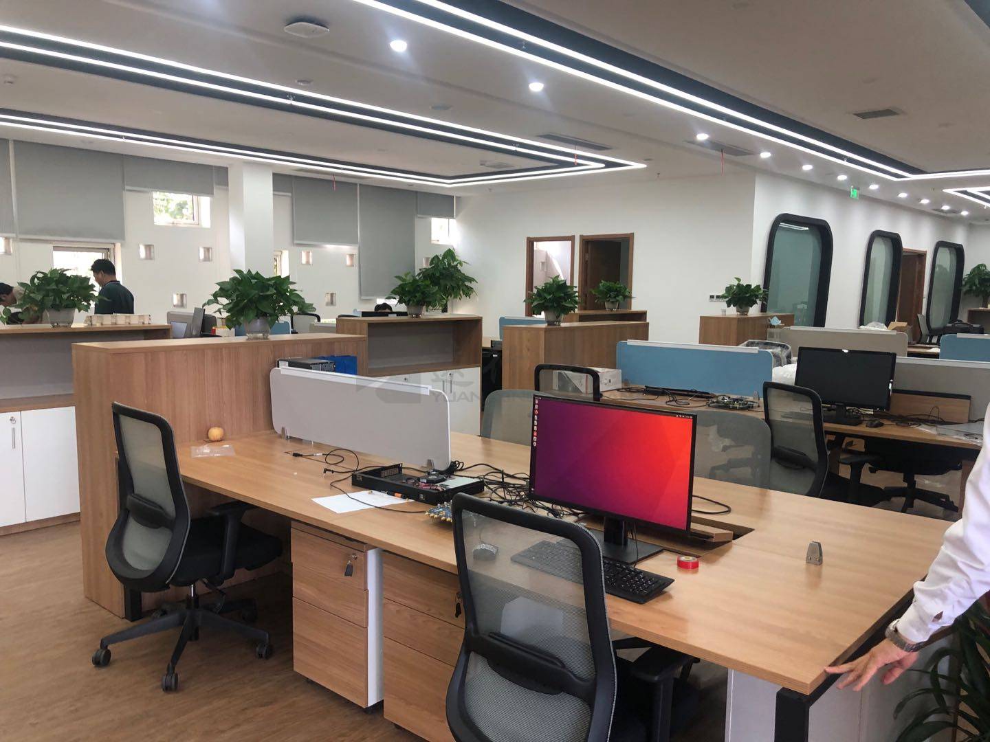 海淀中关村软件园新出900平米精装修带家具其它项目也负责欢迎老板致电联系_8