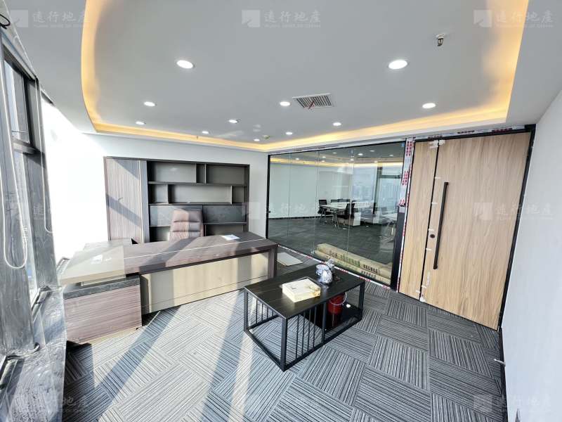 郑州国贸中心创意写字楼丨2000平丨正度电梯口丨_1