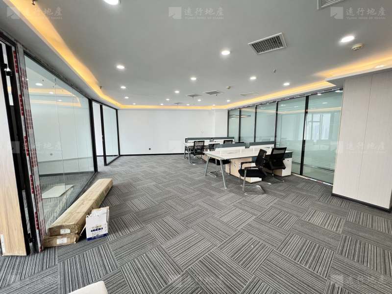郑州国贸中心创意写字楼丨2000平丨正度电梯口丨_5