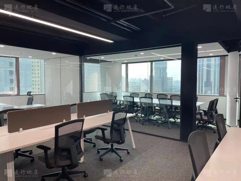  中海国际中心，新出办公室，正对电梯办公室_1