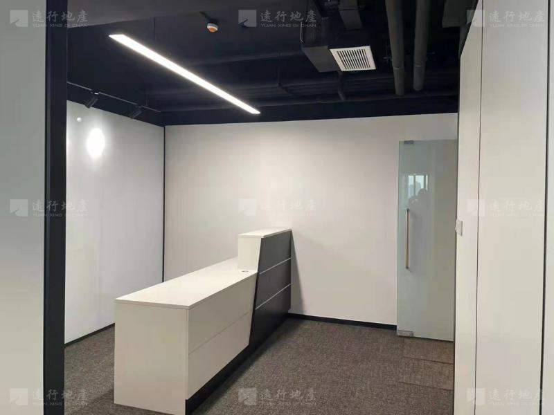  中海国际中心，新出办公室，正对电梯办公室_6