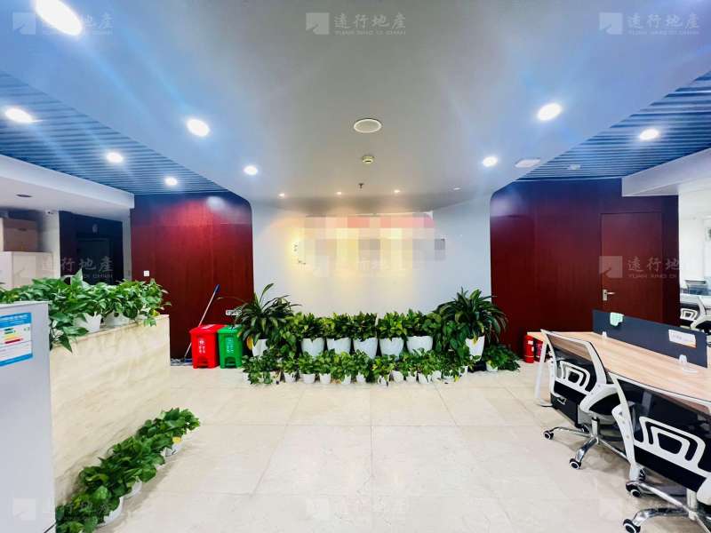 华远企业中心新出特价房580平米精装修带家具_4