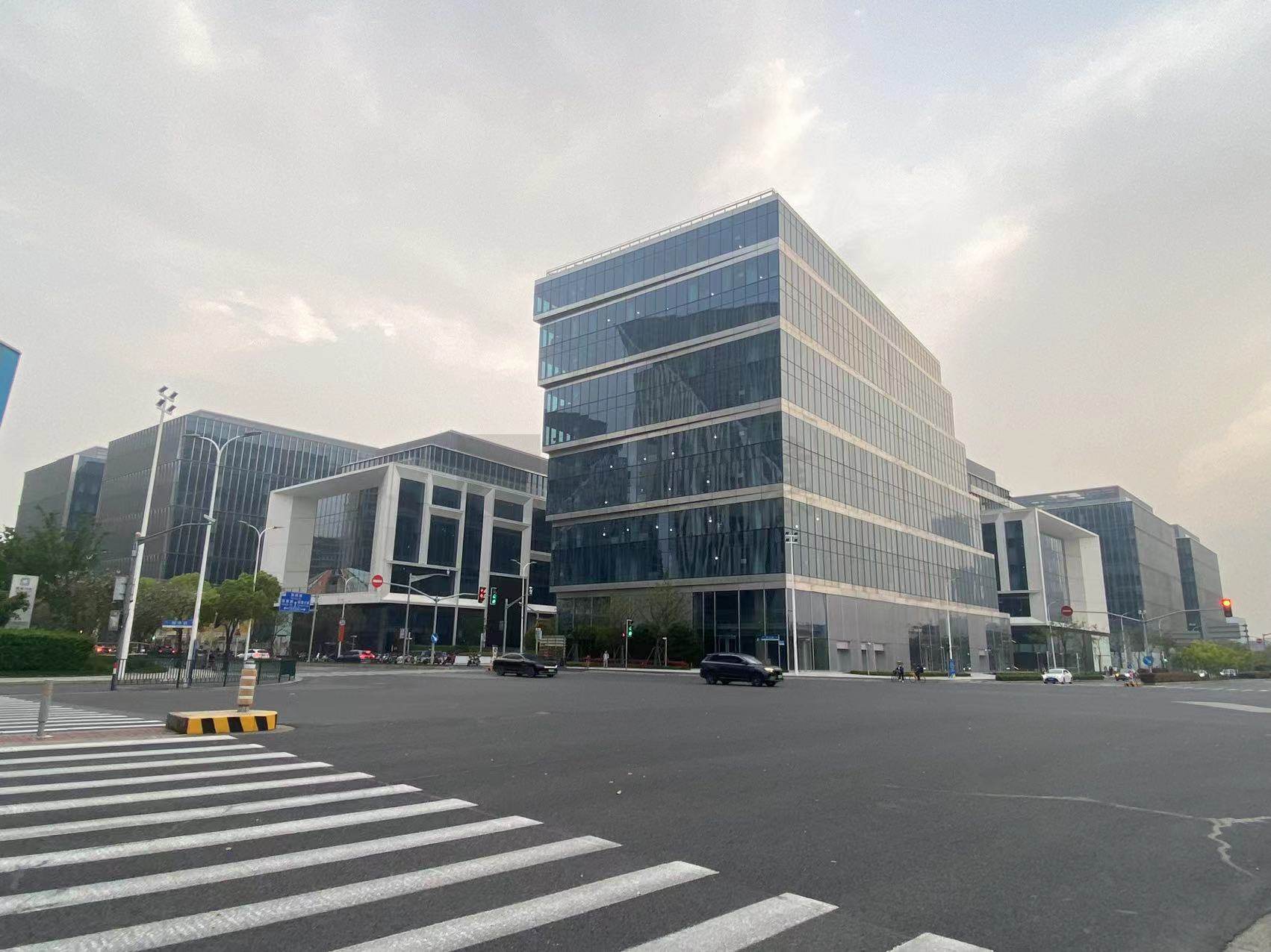上海核心区整层办公楼出售,单价3.2万_5