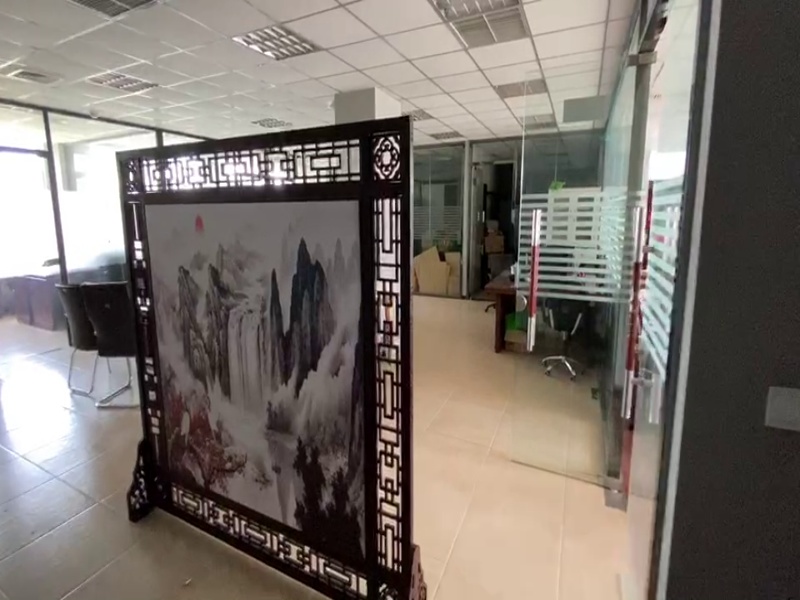 武昌 保利国际中心600平 高区湖景 正对电梯精装_1