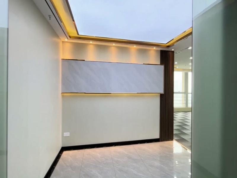 郑东新区丨海赋国际丨精装修带家具800平米_1