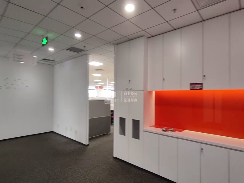 硅谷亮城1000平办公室精装修带办公家具拎包入住_1
